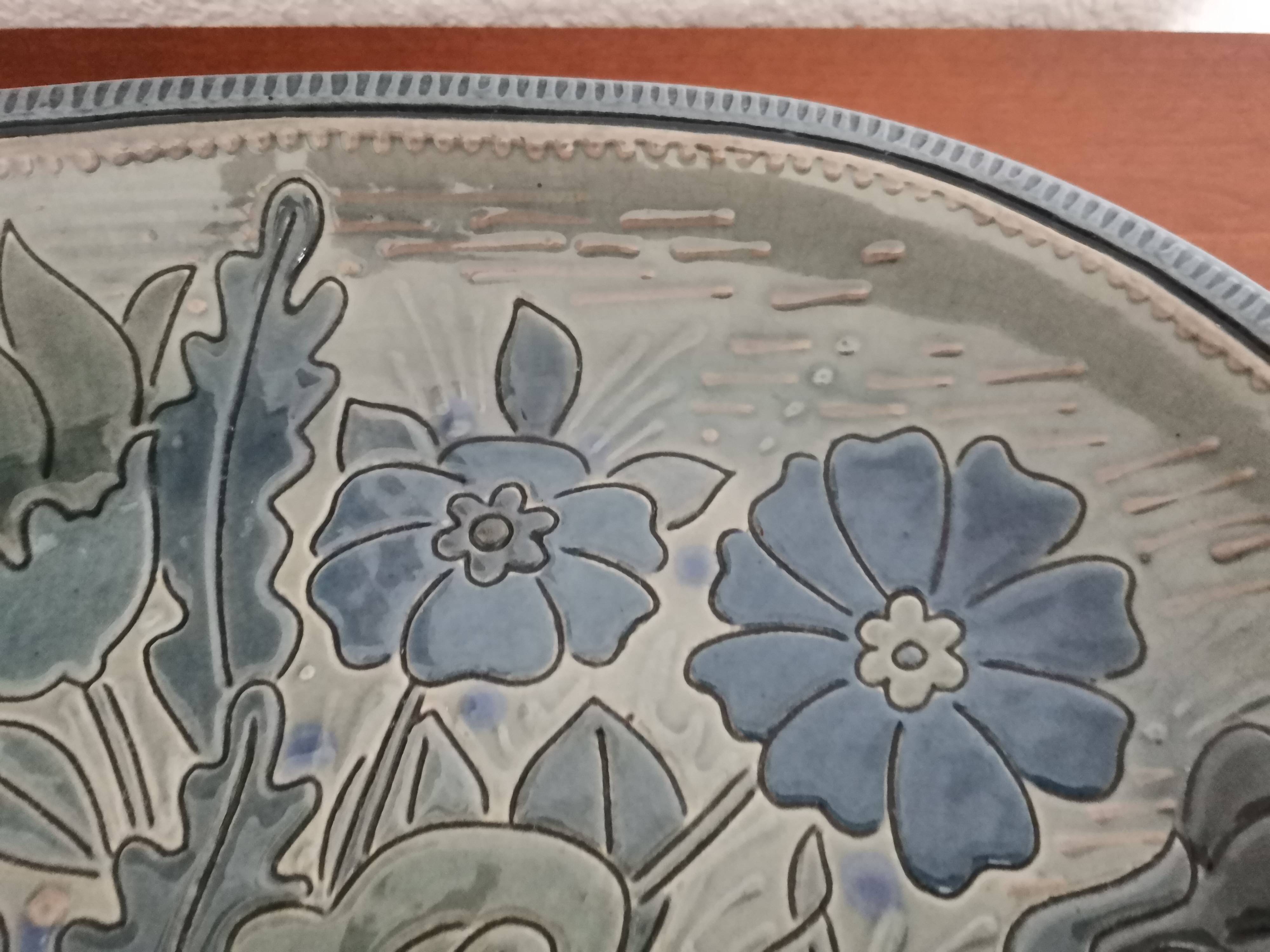 Ceramic plate