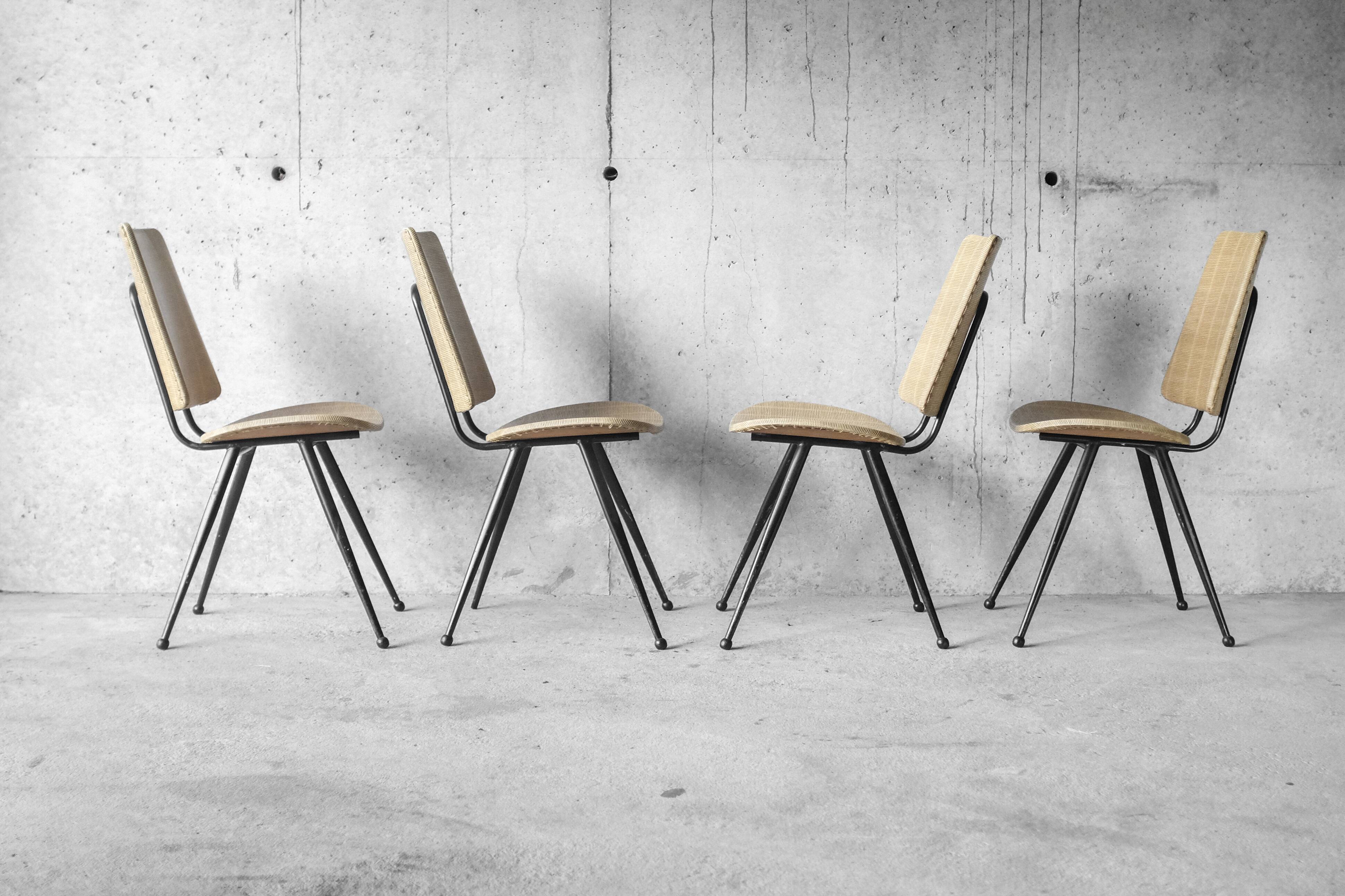 Set of 4 vintage compass feet chairs - 1960