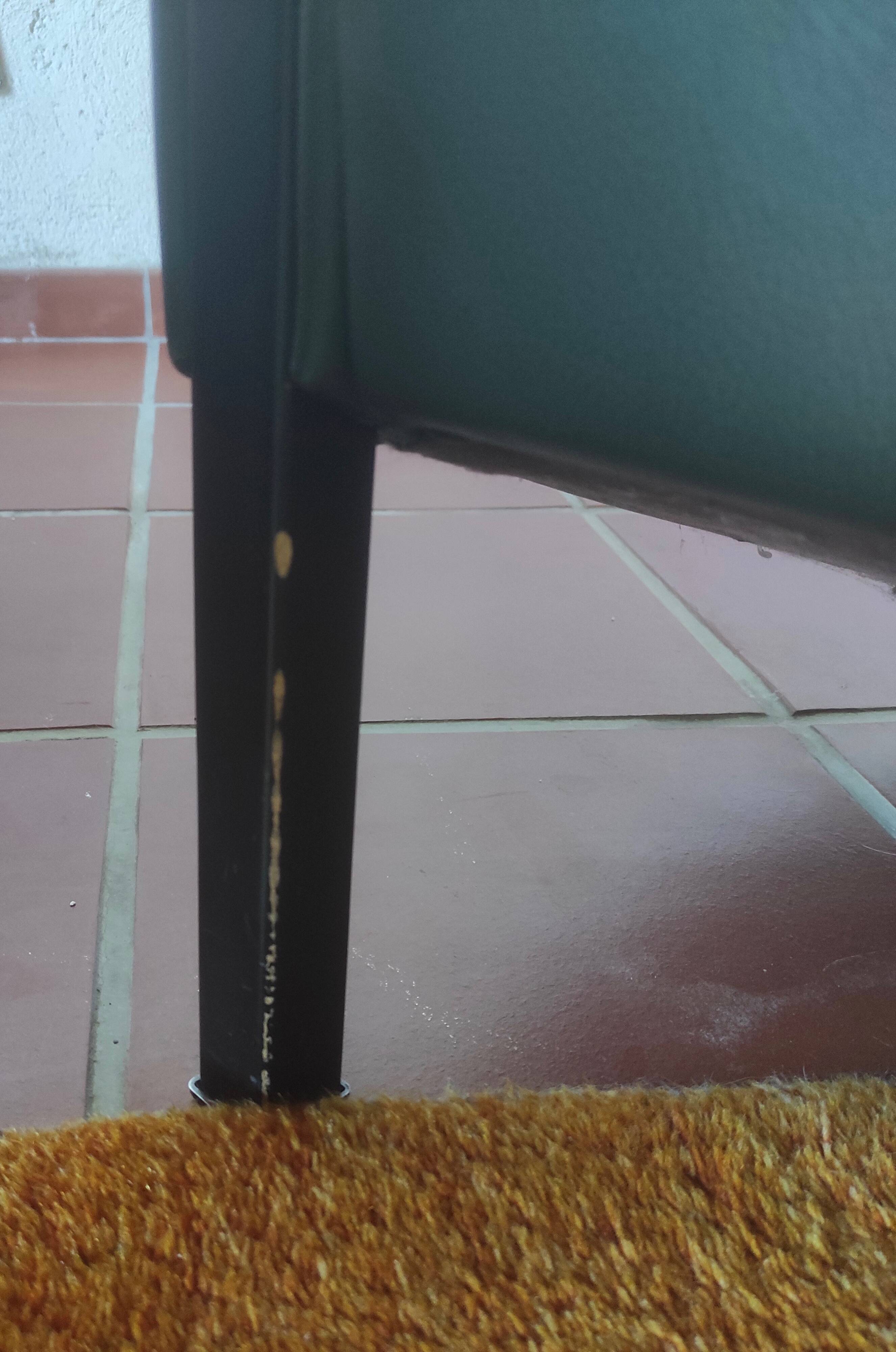 Pair of leather armchairs, Moroso - Italy, designer Antonio Citterio 1988