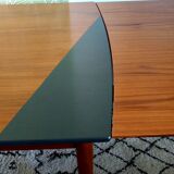 Scandinavian extensible table Samcom renovated graphic