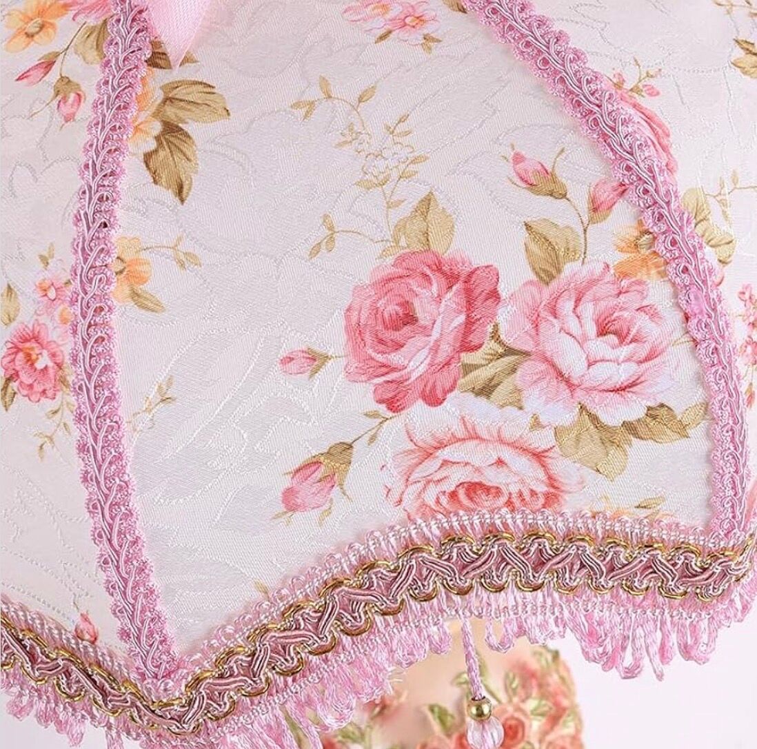Vintage pink Victorian table lamp – fabric shade, fringes