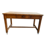 Farmhouse table for 4 people