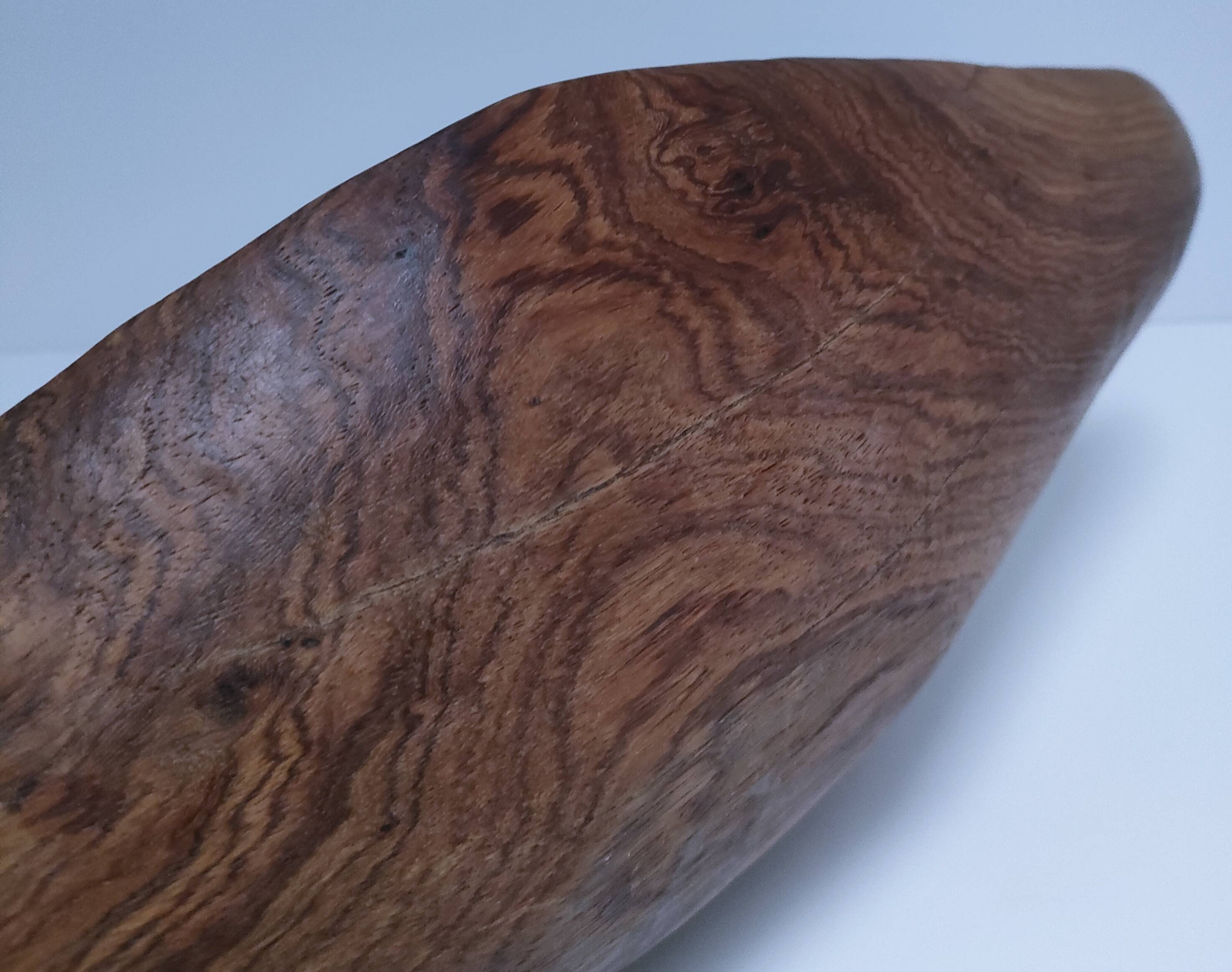 Oblong cut solid wood carved monoxyl