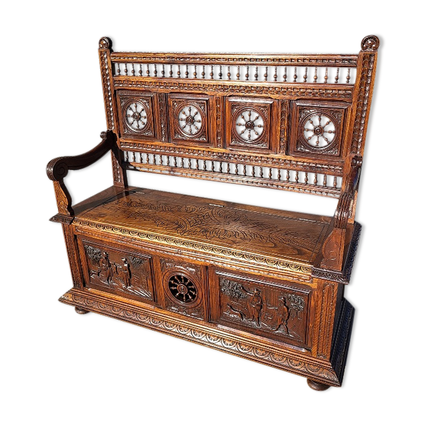 Breton chest bench hunting scene in chene