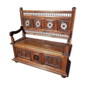 Breton chest bench hunting scene in chene