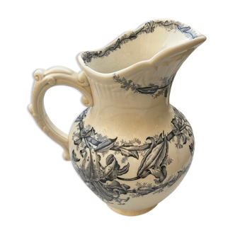 Broc, water pitcher