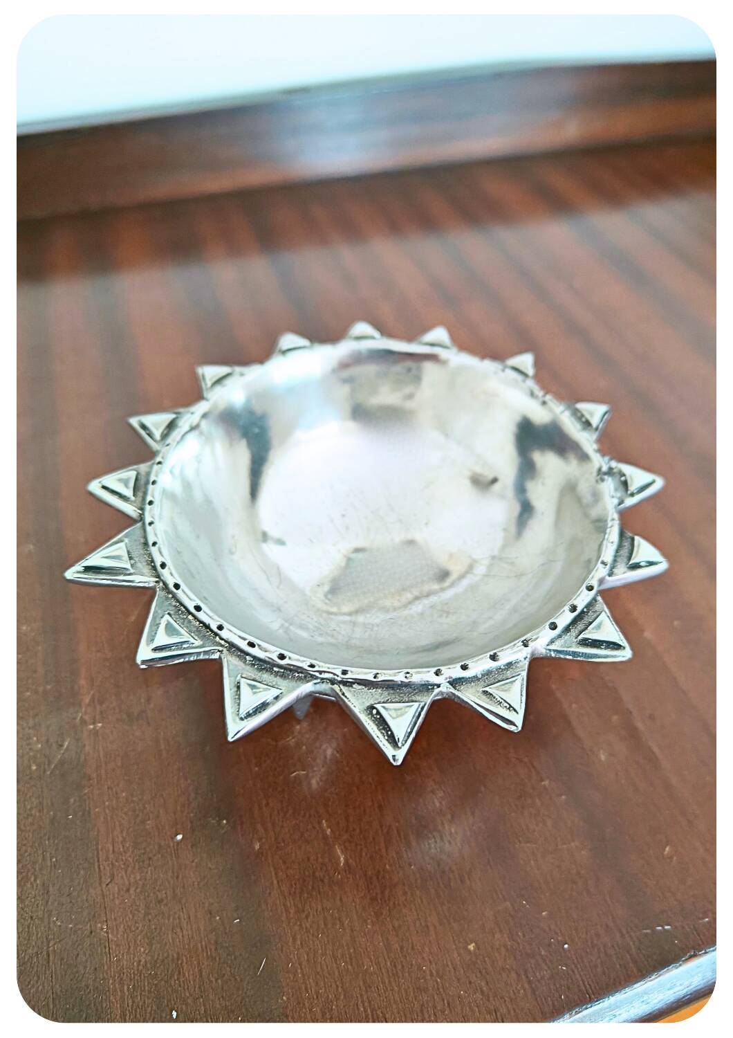 Bol à tournesol vintage de Carroll Boyes