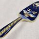 Antique Gien Renaissance cake shovel, blue background, 1941/1950