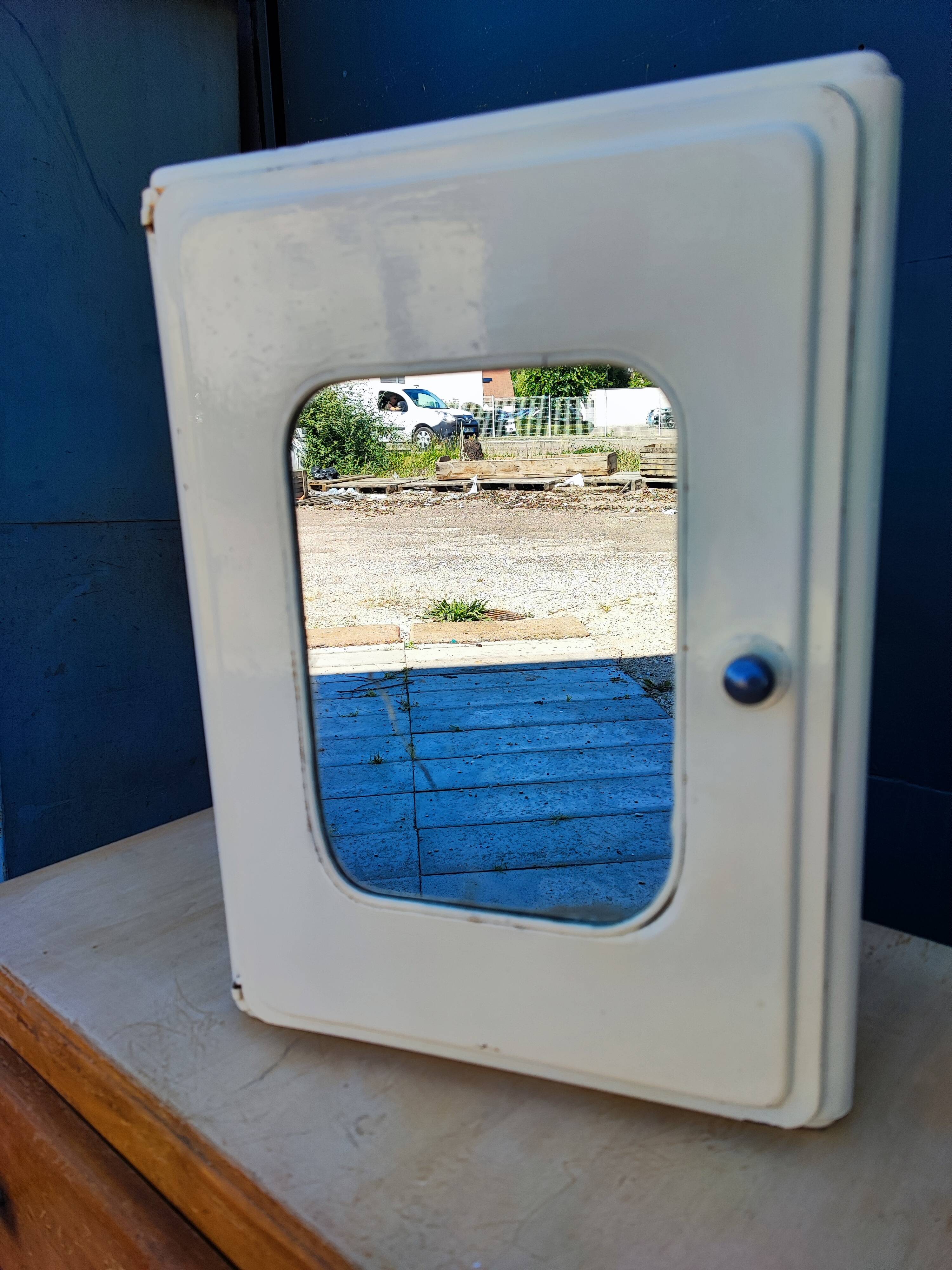 Metal medicine cabinet mirror