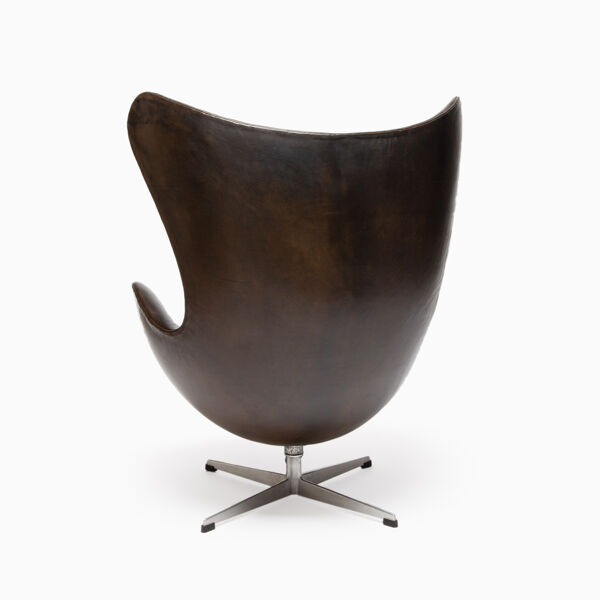 Fauteuil Egg par Arne Jacobsen