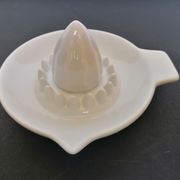 Presse agrume porcelaine blanche ancienne