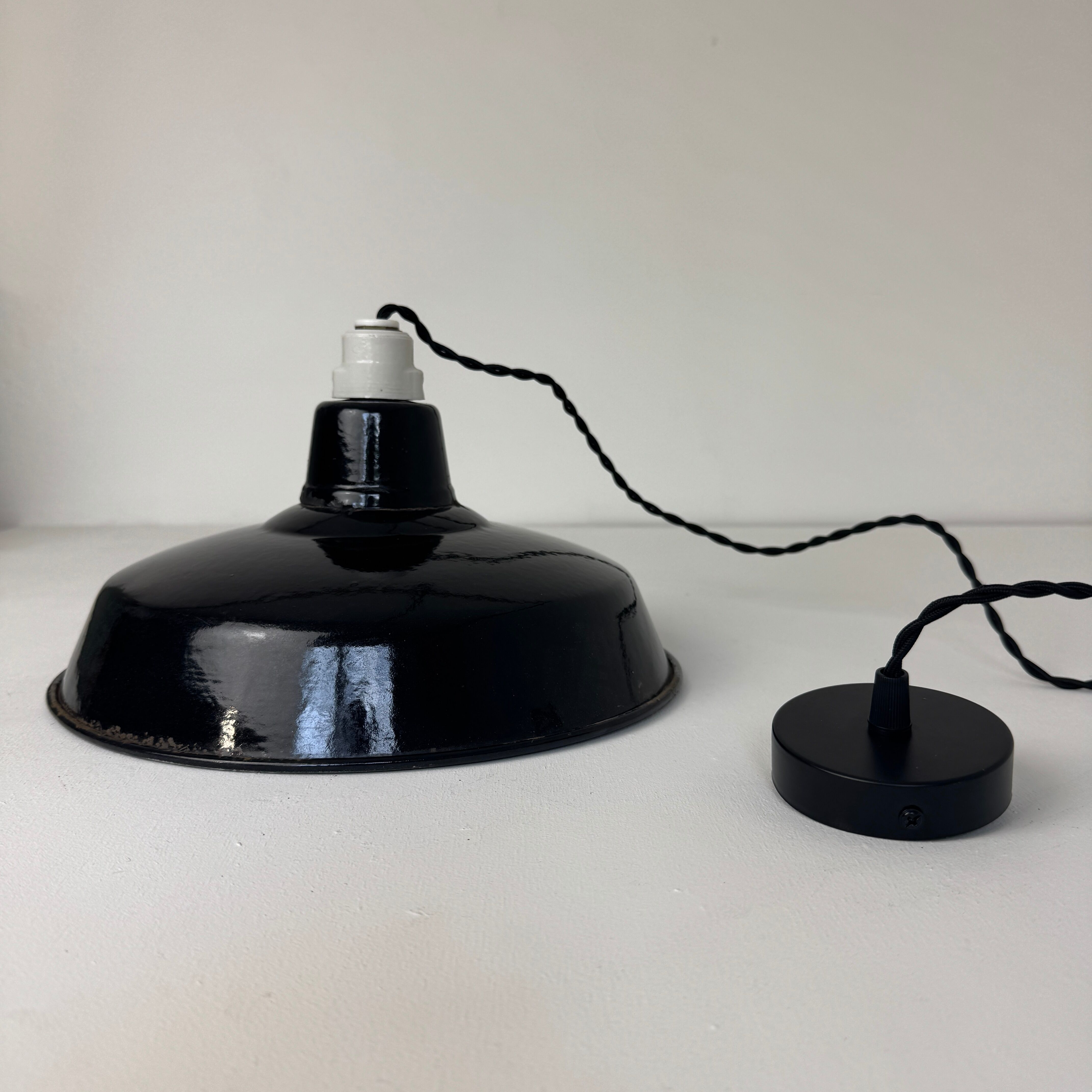 Old enamelled workshop suspension