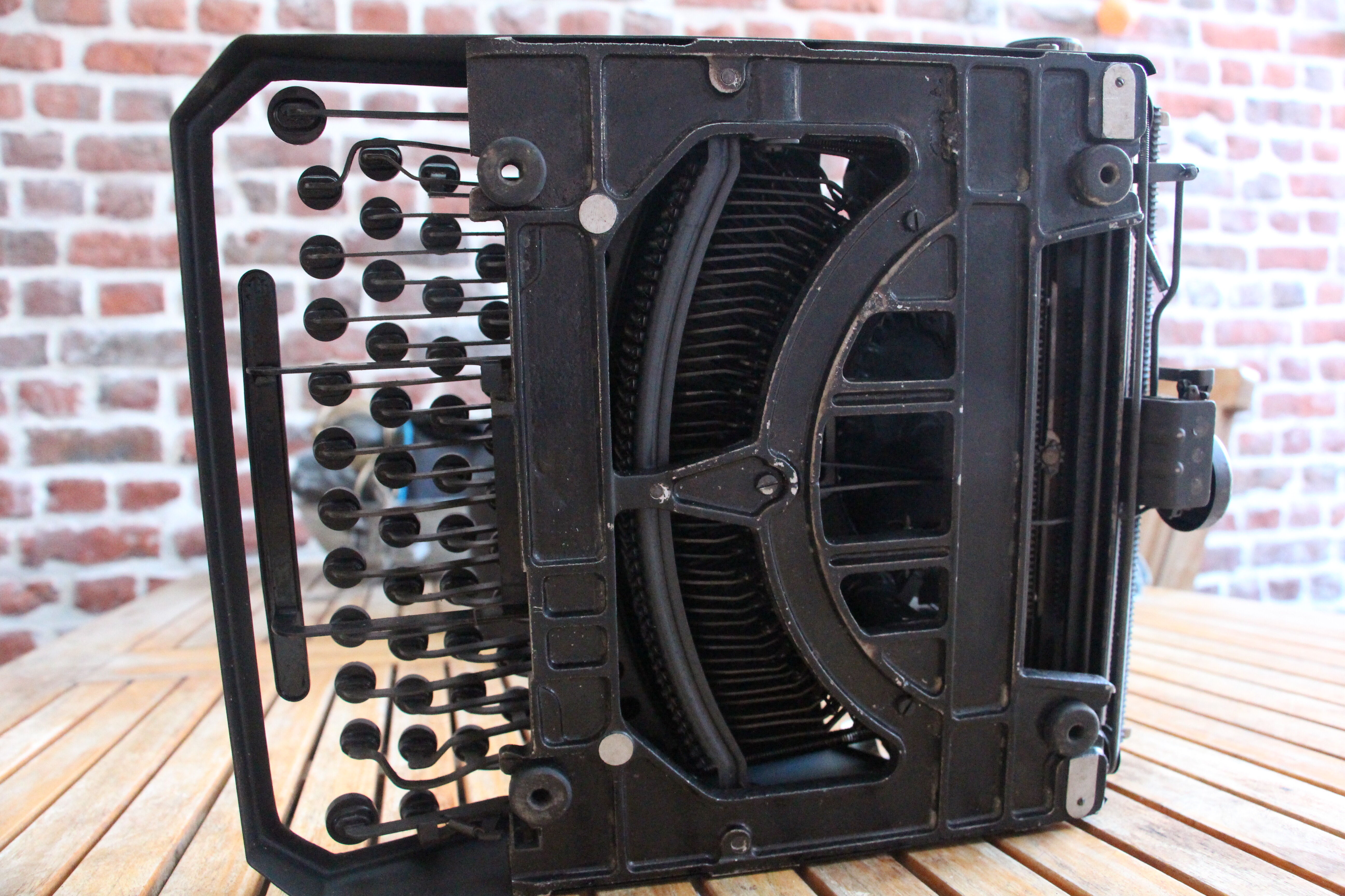 Machine à écrire ancienne adler année 30-40