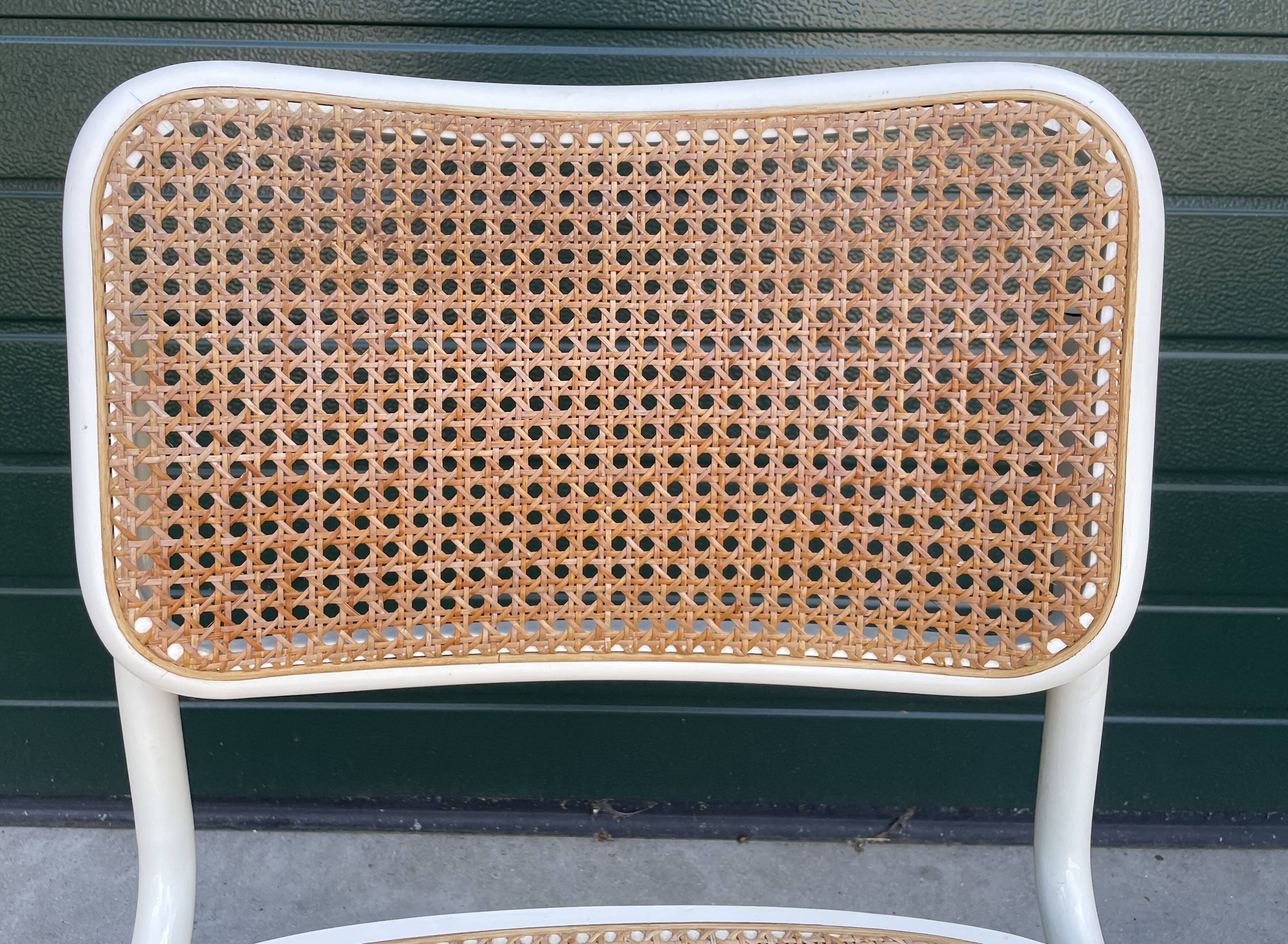 Set of 4 Cesca b32 model chairs in white by Marcel Breuer