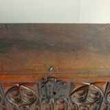 Gothic chest, 16th / 17th century