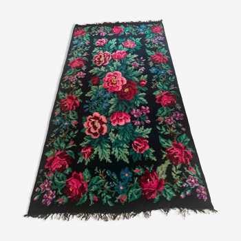 Vintage Moldovan carpet