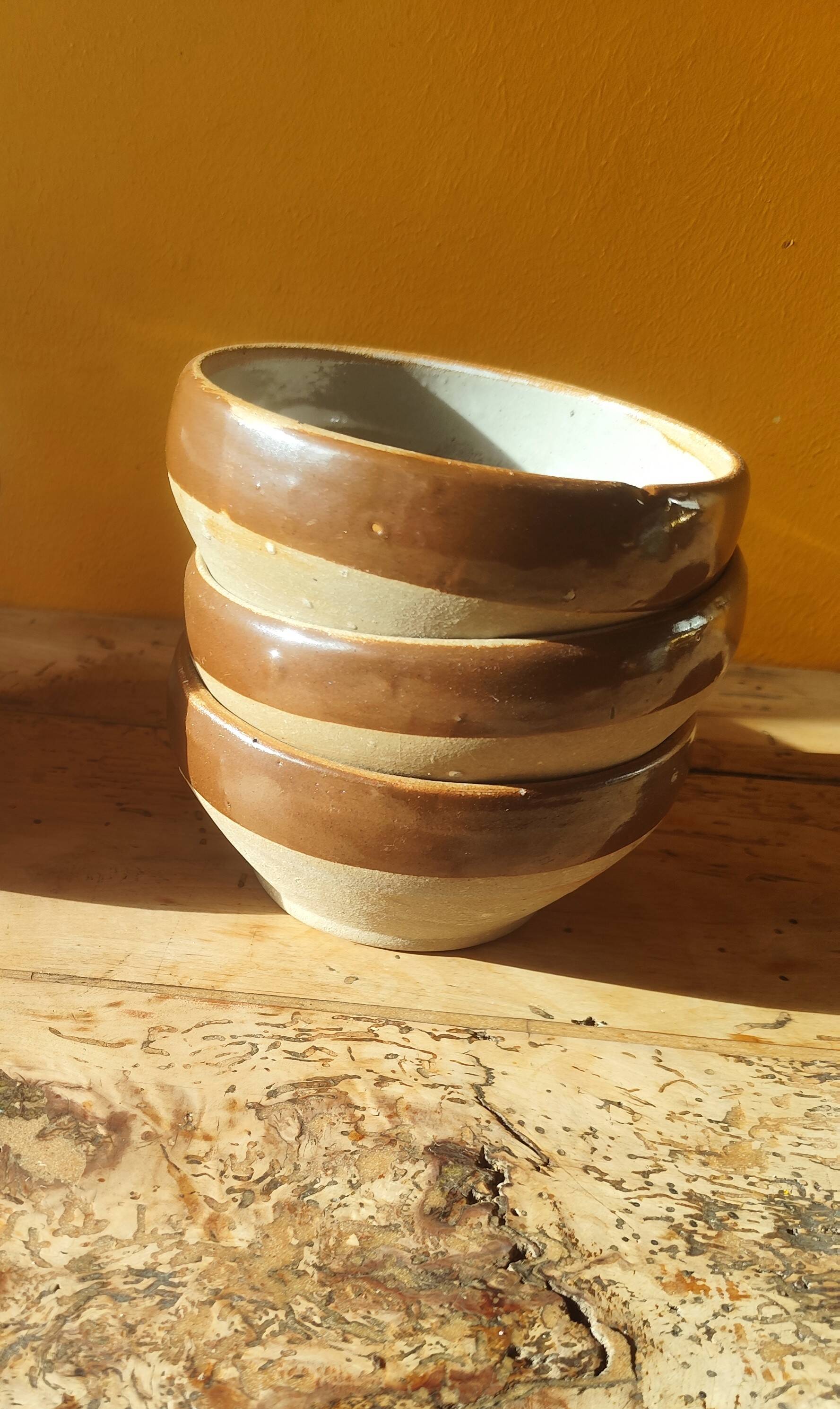 Small stoneware bowls from Digoin, rustic serving bowls