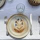 16 Assiettes plates en grès du marais fleuries