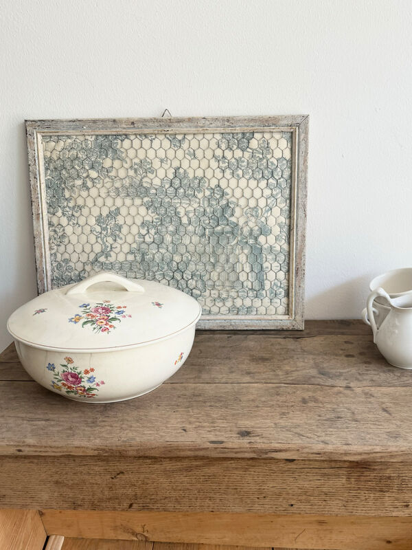 Commode ancienne atypique
