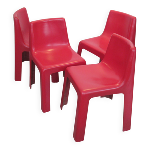 Quatre chaises en fibre - rouge