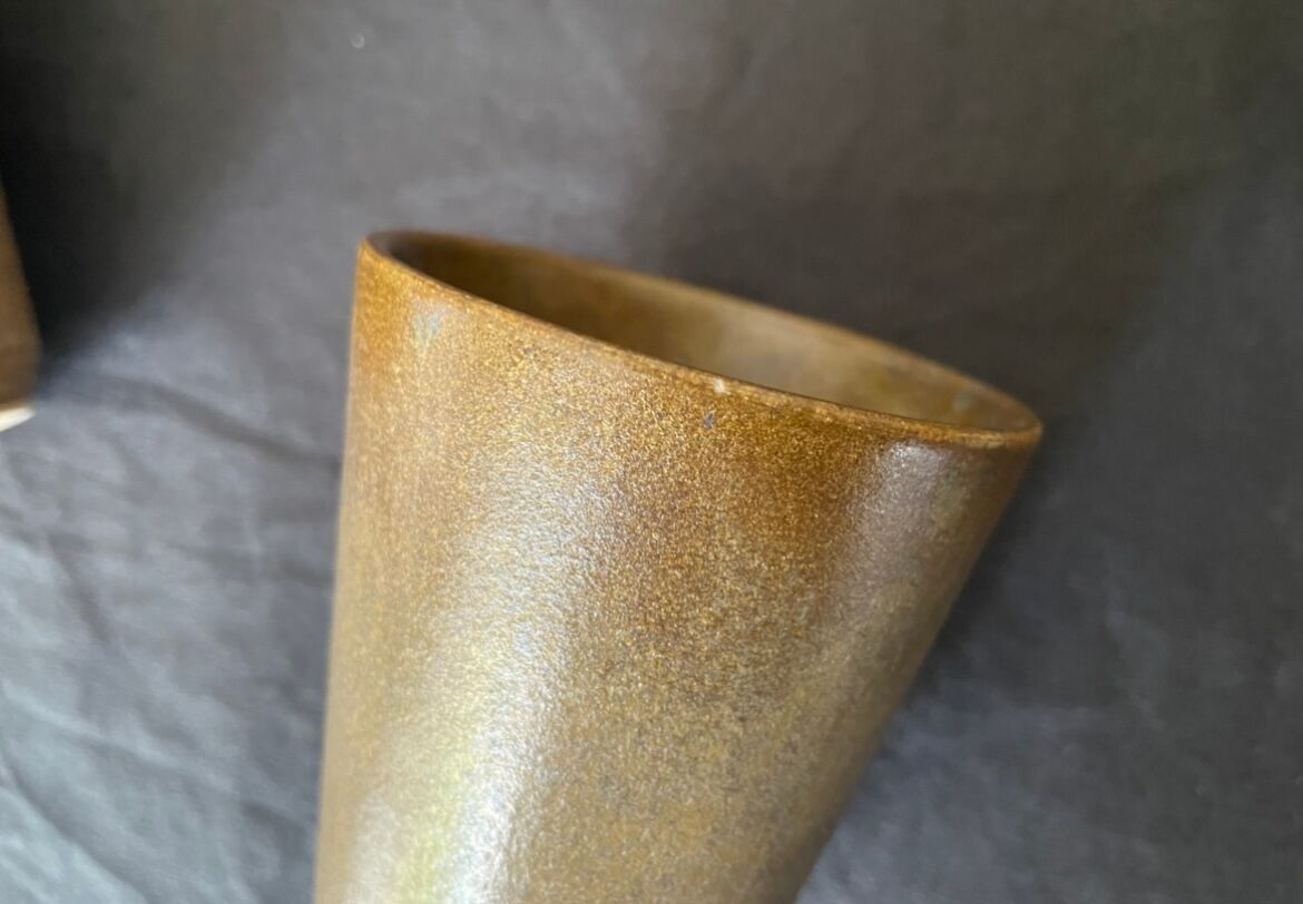 Digoin sandstone cups