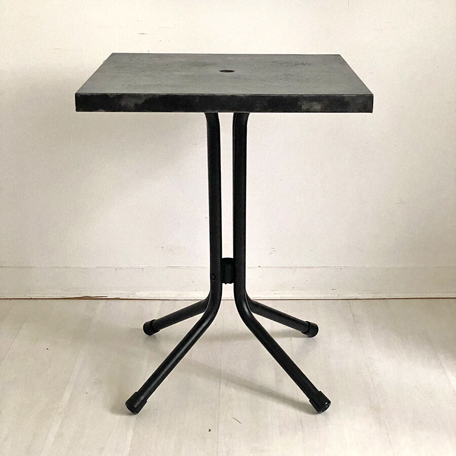 Table bistrot