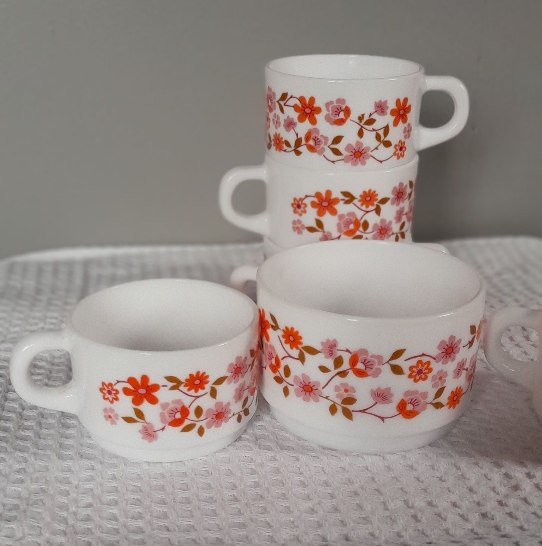 Set of 6 cups Arcopal model Scania - floral décor - vintage 1970