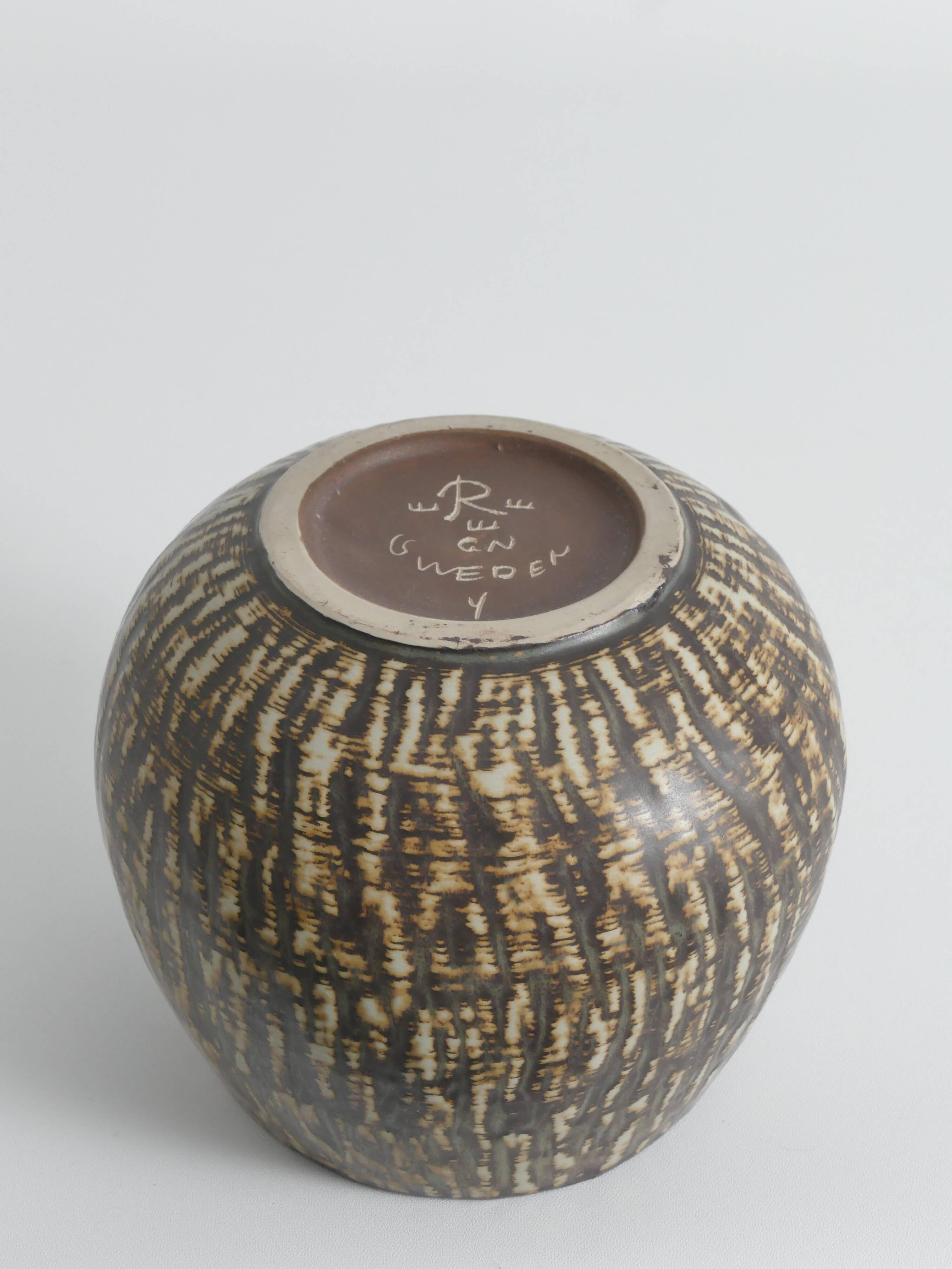 Vase en grès brun Birka Rubus de style mid-century modern par Gunnar Nylund, Rörstrand