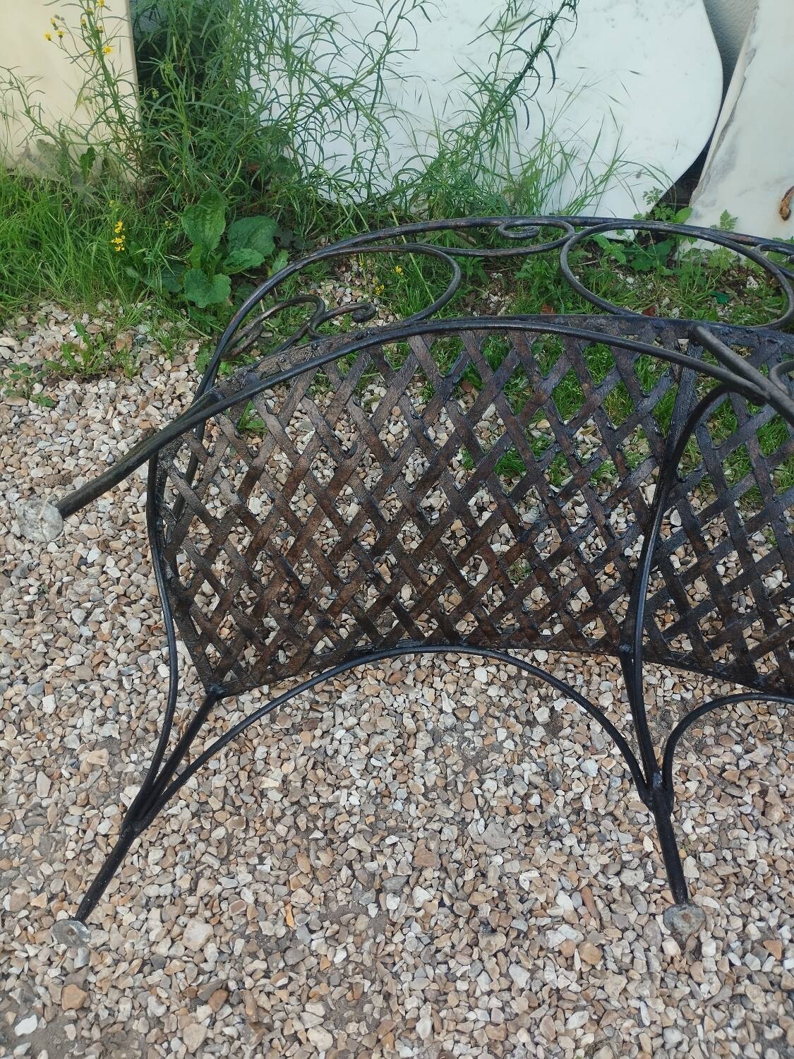 Banc de jardin en fer ancien
