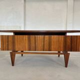 Bureau de direction en palissandre par Illum Wikkelsø, années 1970.