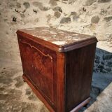 Buffet art déco français en noyer et acajou avec plateau en marbre, fin des années 1920