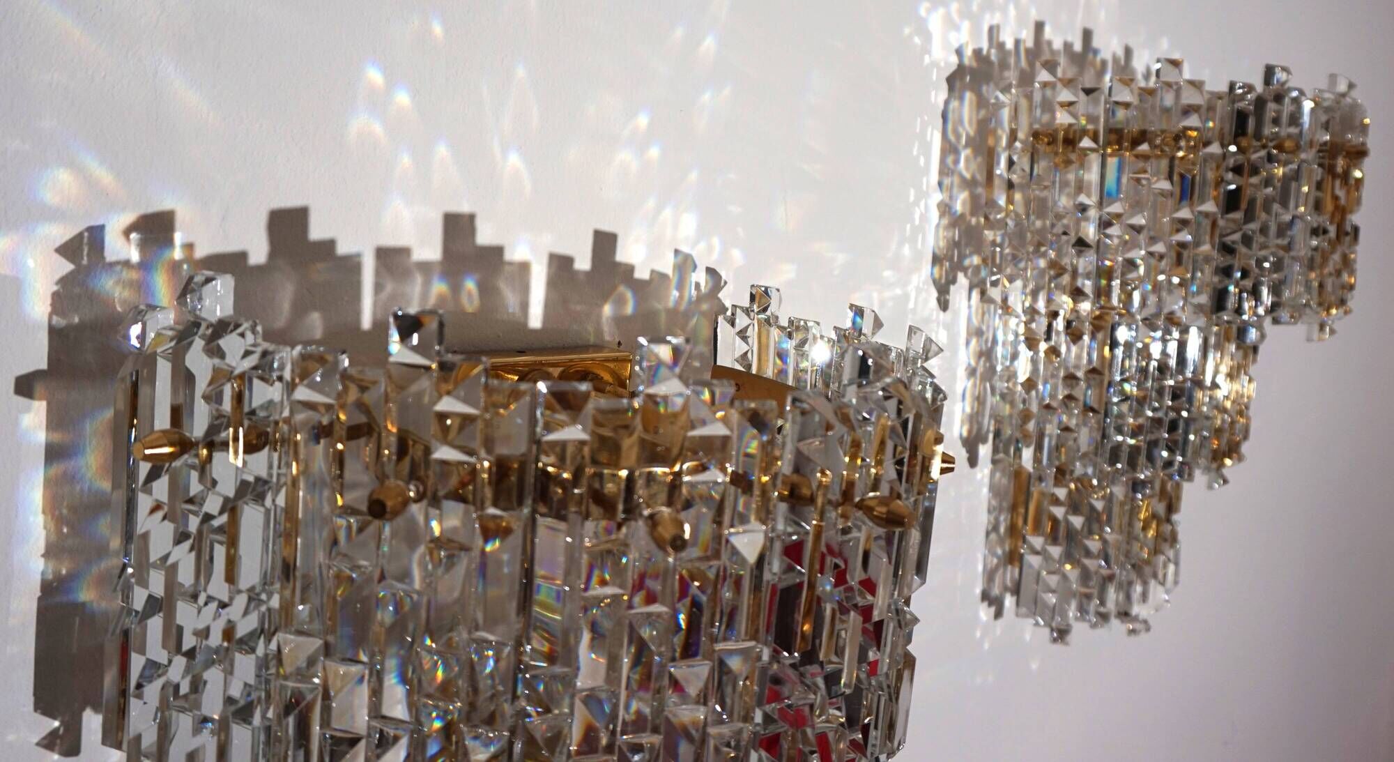 Set of 2 Kinkeldey Hollywood Regency waterfall crystal glass wall lights, 1970