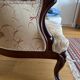 Fauteuil cabriolet à dossier violoné, de style Louis XV