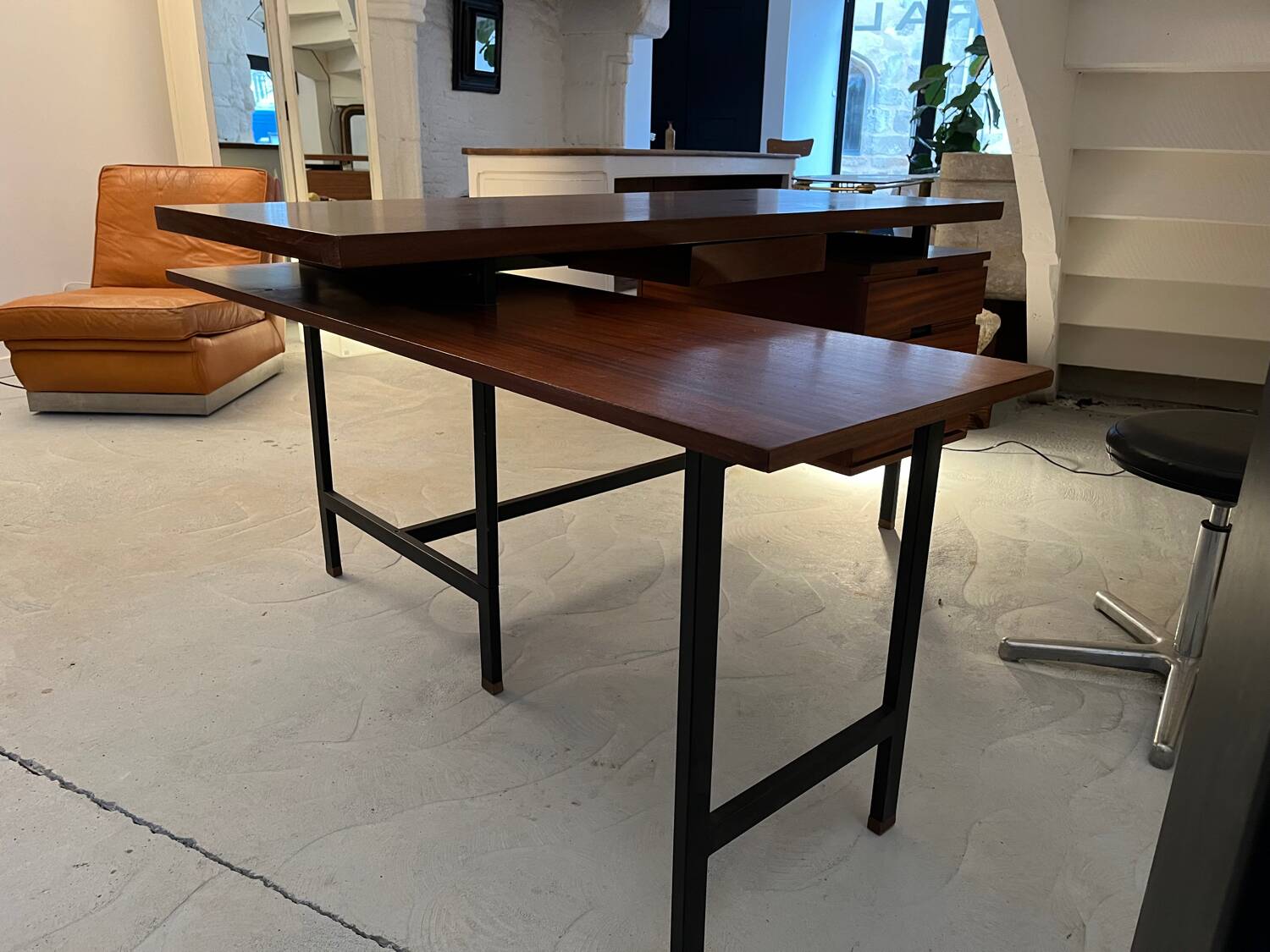 Desk Pierre Guariche