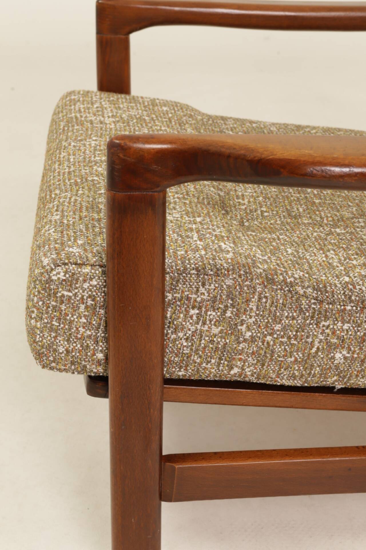 Fauteuil moderne vert forêt design by Z.Baczyk