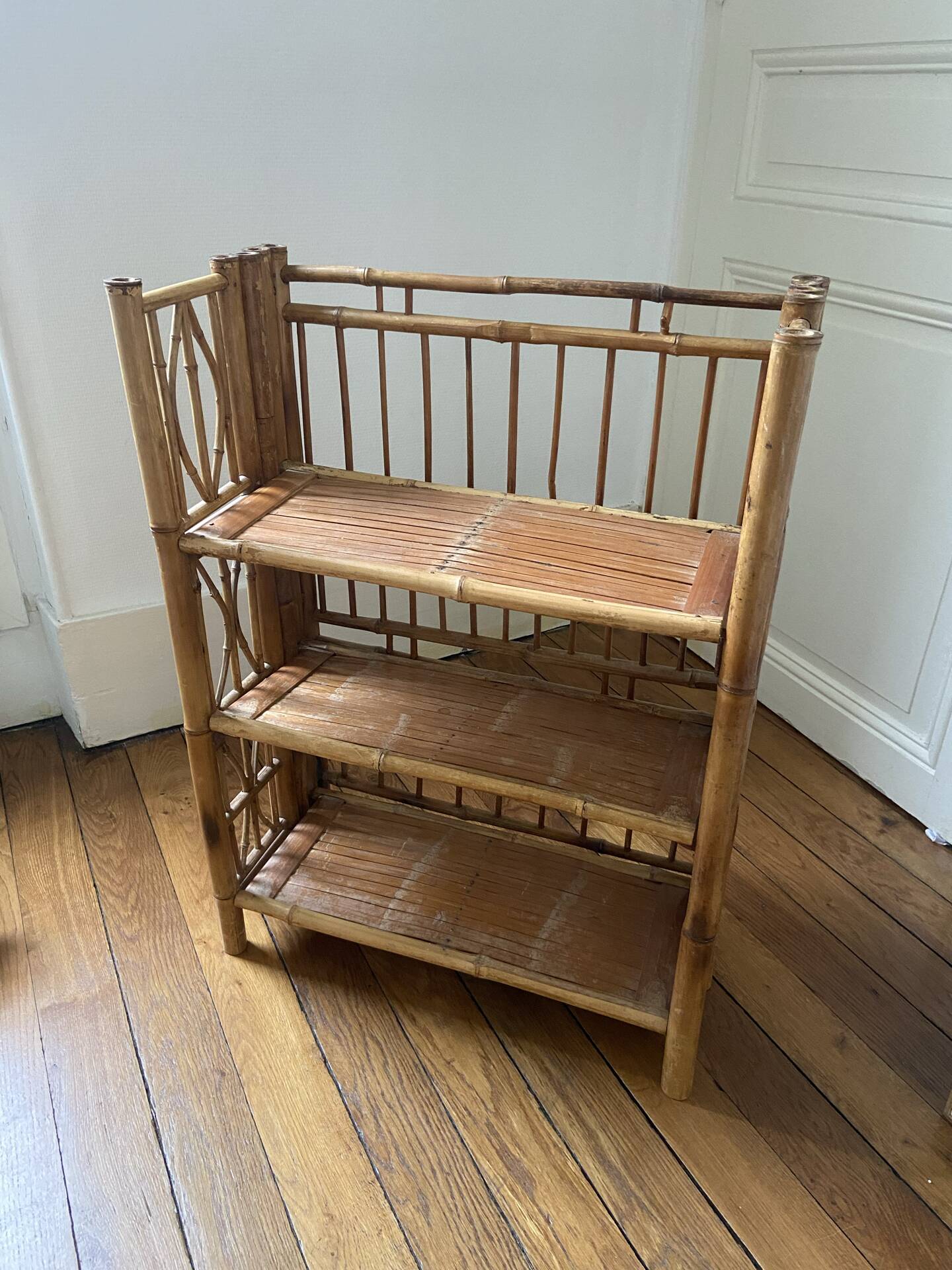 Foldable rattan furniture