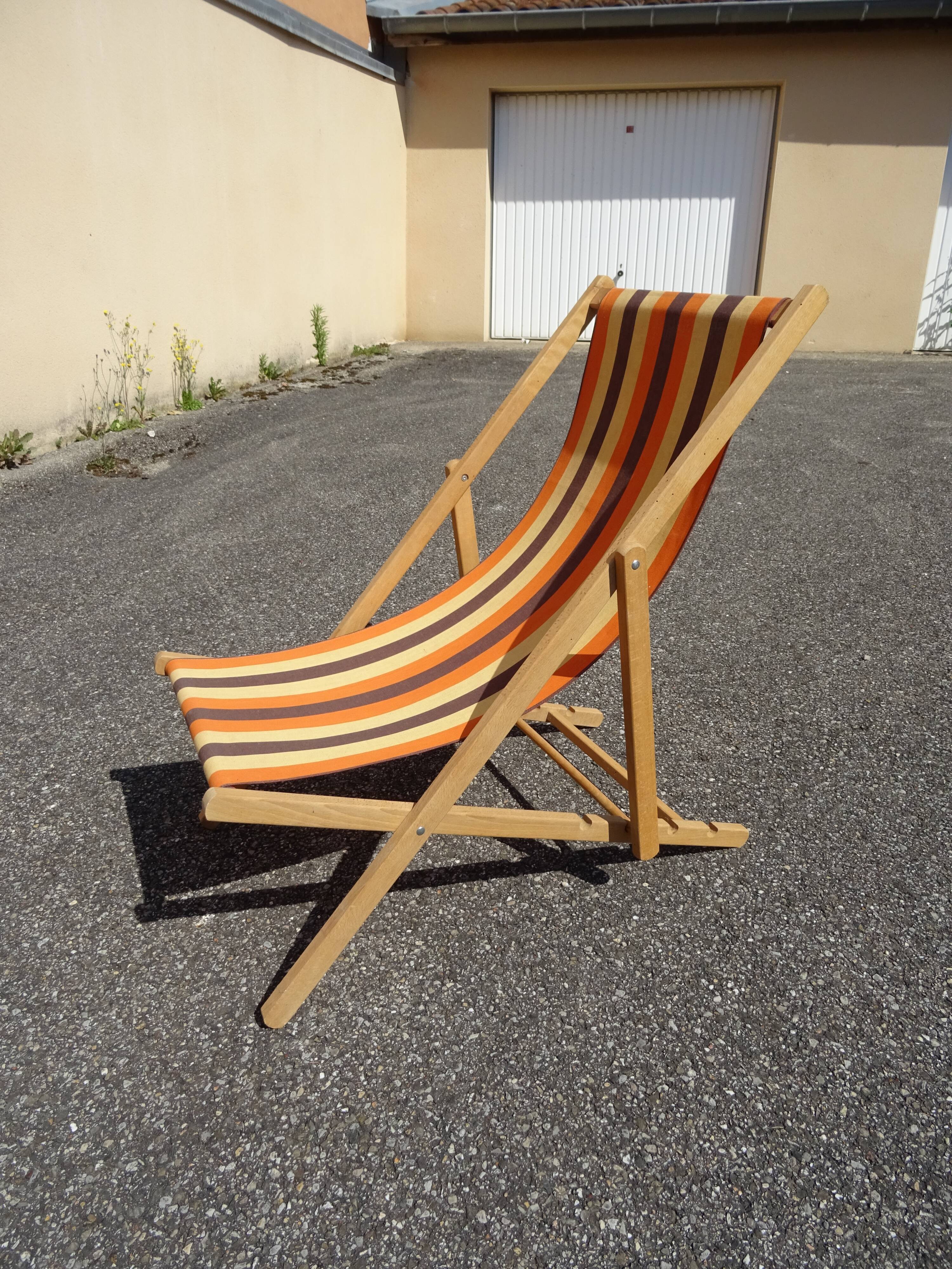 Vintage garden deck chair