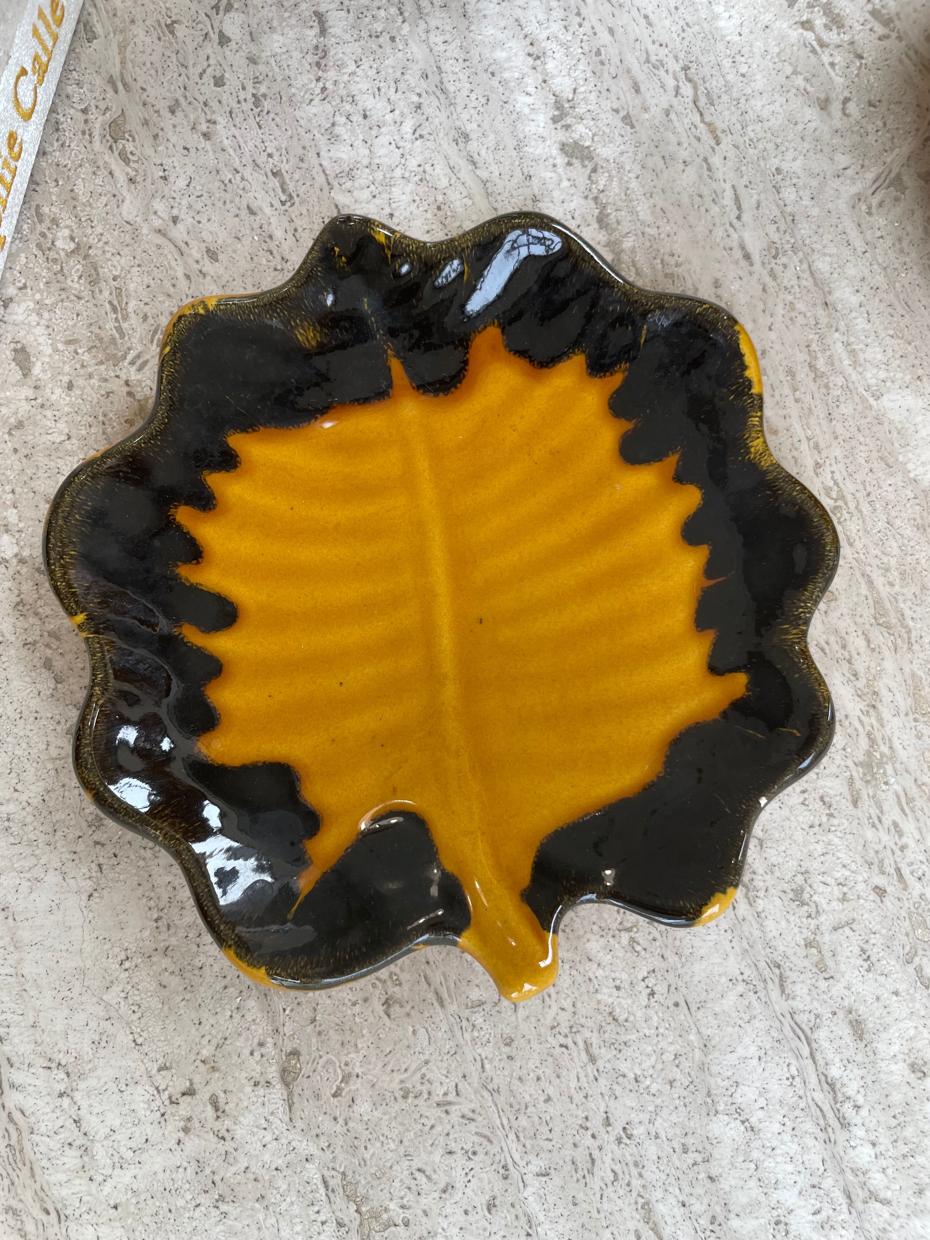 Yellow and black leaf dish