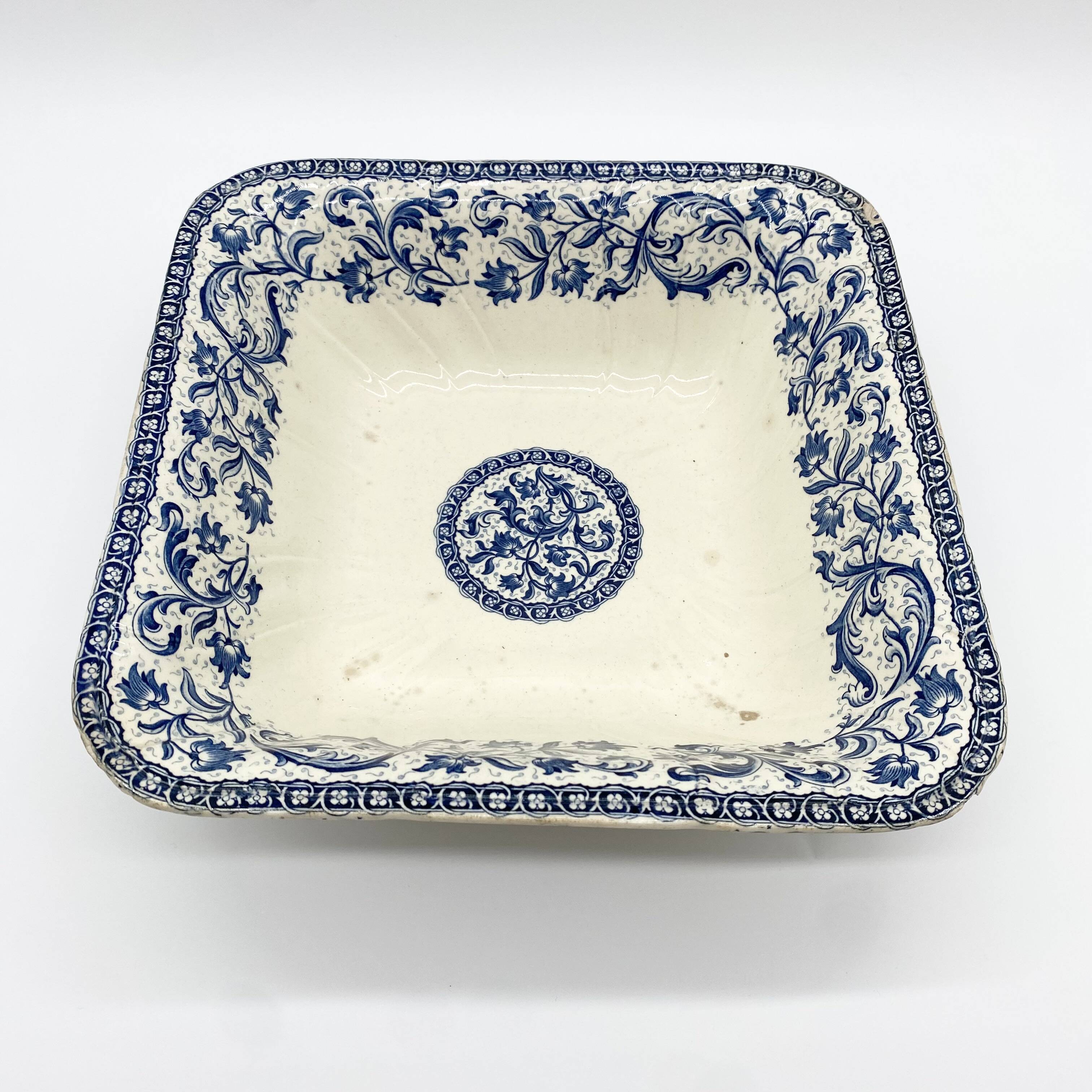 Gien earthenware dish / salad bowl "Terre de Fer", "Ibis" service, 1876