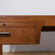 Bureau en teck du milieu du siècle par Ejner Larsen et Aksel Bender Madsen pour Willy Beck, Danemark, années 1950.