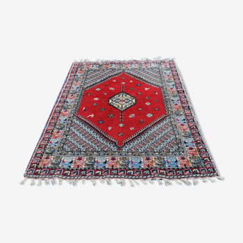 Old oriental carpet in handmade wool 200 x 150 cm