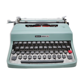 Machine à écrire Olivetti Lettera 32 verte révisée ruban neuf