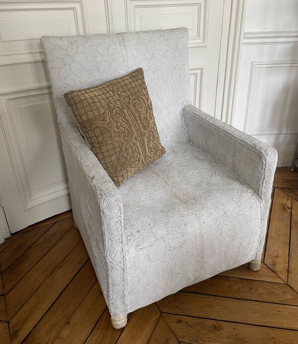 Fauteuil de Cérémonie africaine Yoruba en perles motifs fleurs, début XXe siècle