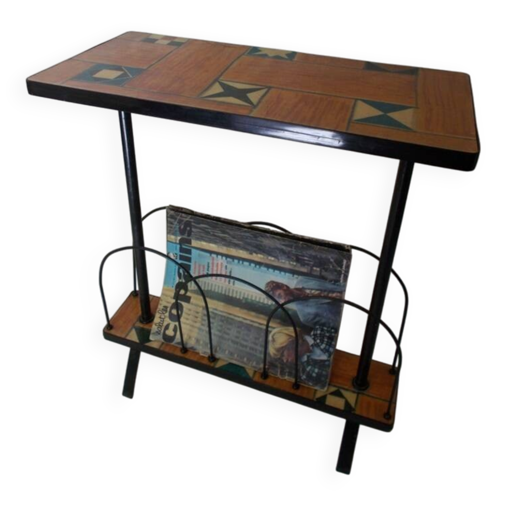 Magazine table