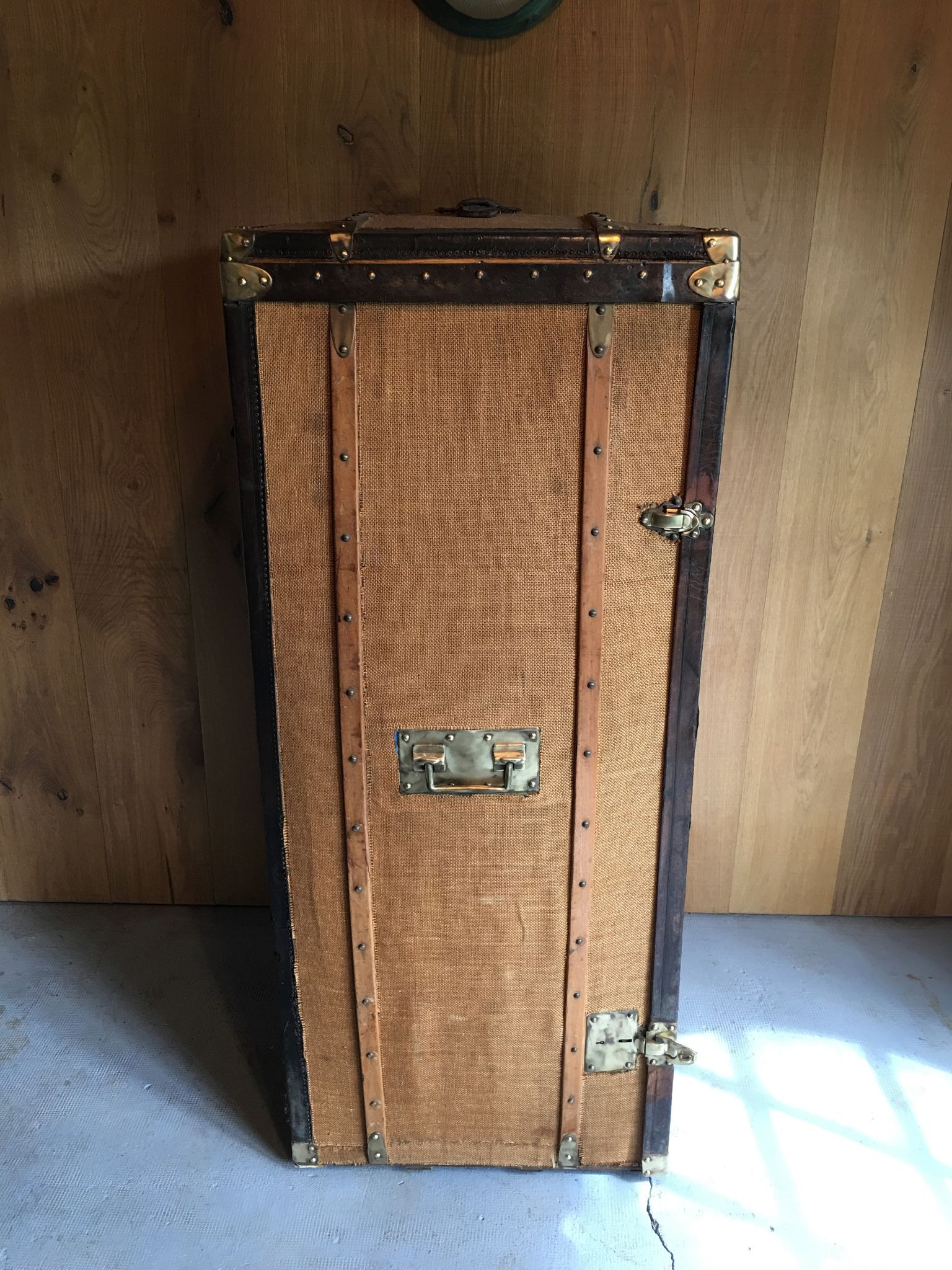 Trunk cabin in wood and fabrics around 1940