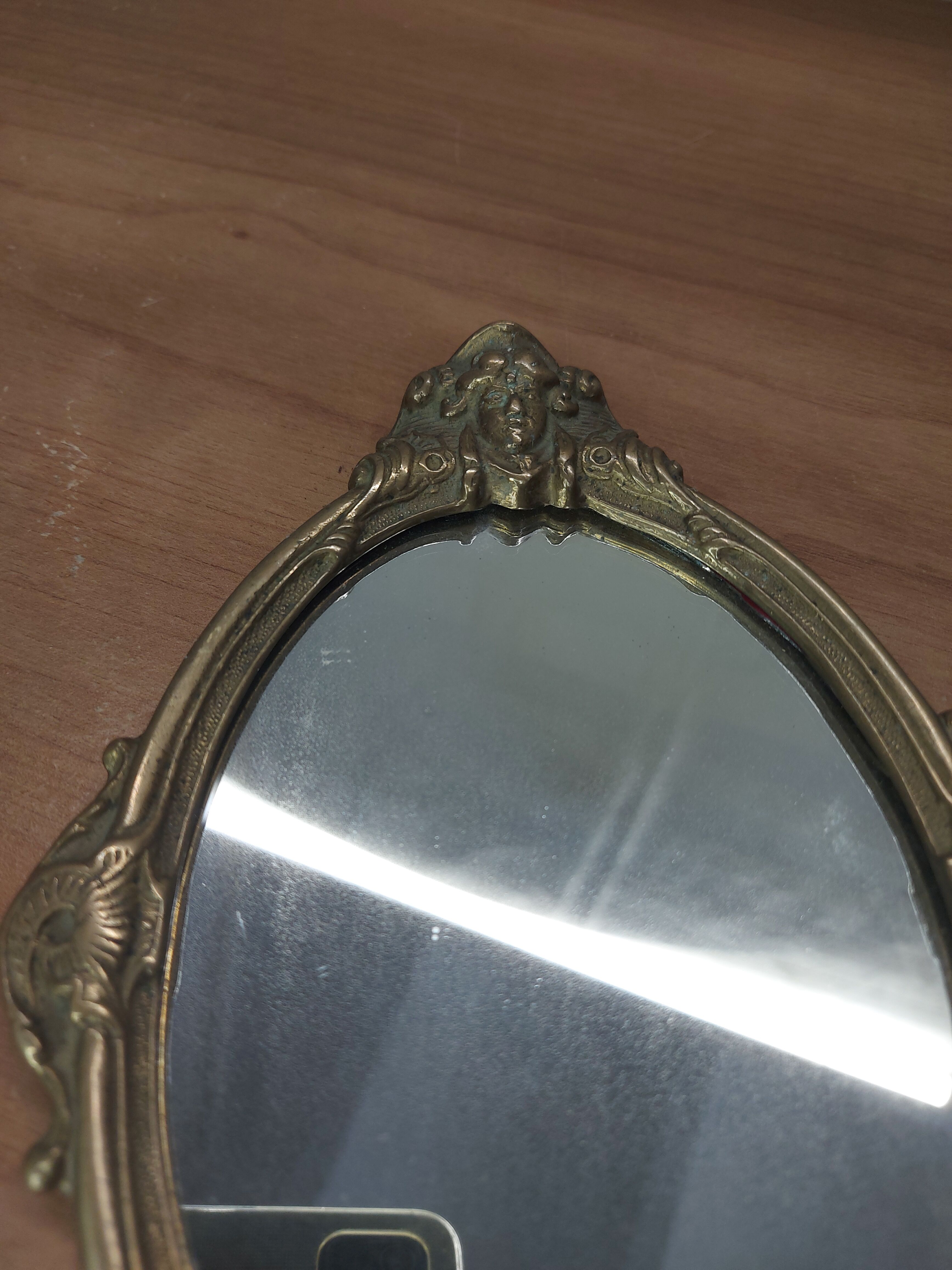 Miroir à main
