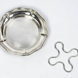 Christofle silver-plated bottle coaster, with ribbed edges, 19th century.