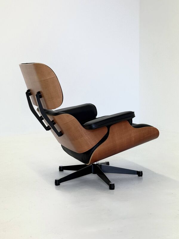 Fauteuil Eames Lounge Chair de Charles et Ray Eames pour Vitra