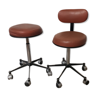 Set of 2 vintage stools