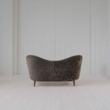 Mid-century modern canapé in sheepskin / shearling model 'Samspel' by Carl Malmsten, 1956